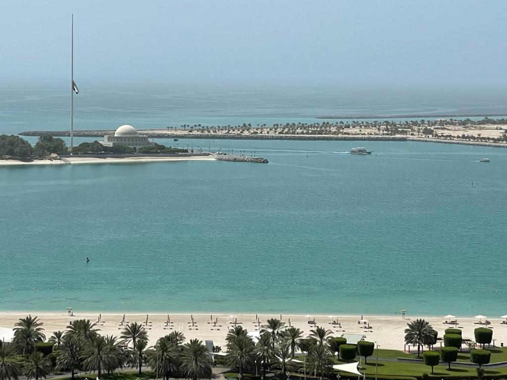 Cornish See View * Abu Dhabi